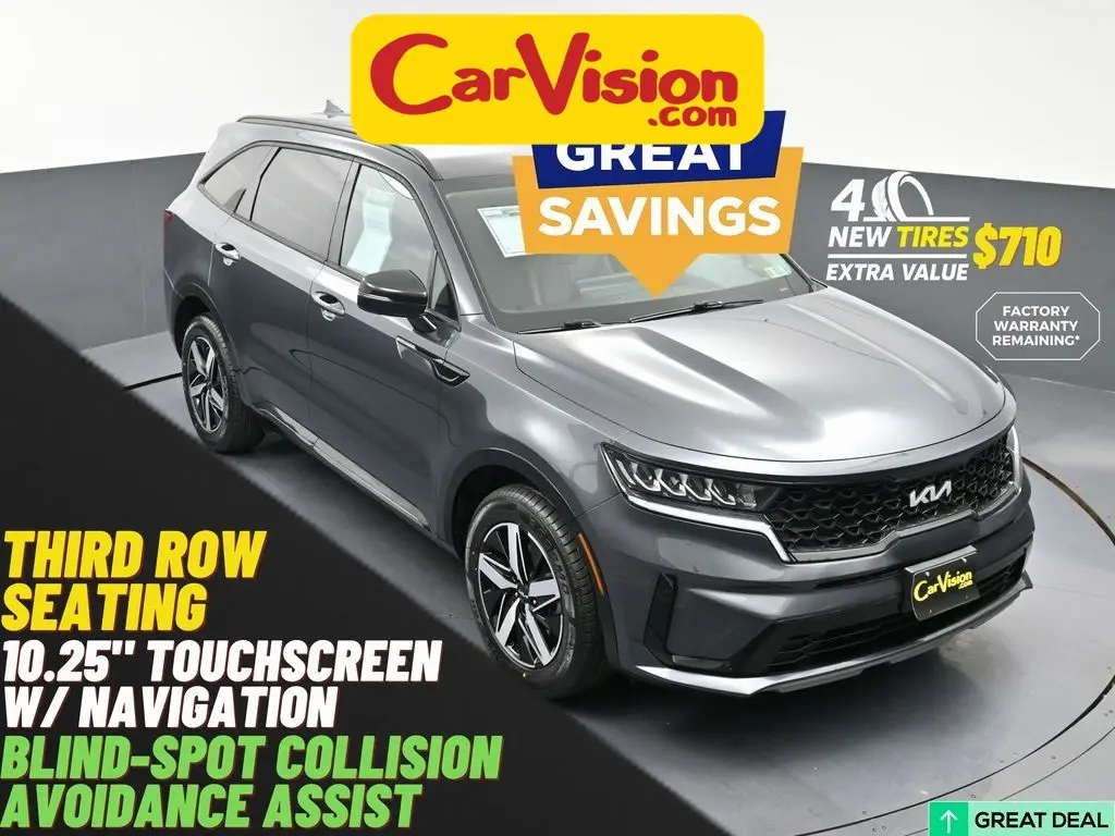 2022 Kia Sorento S's photo