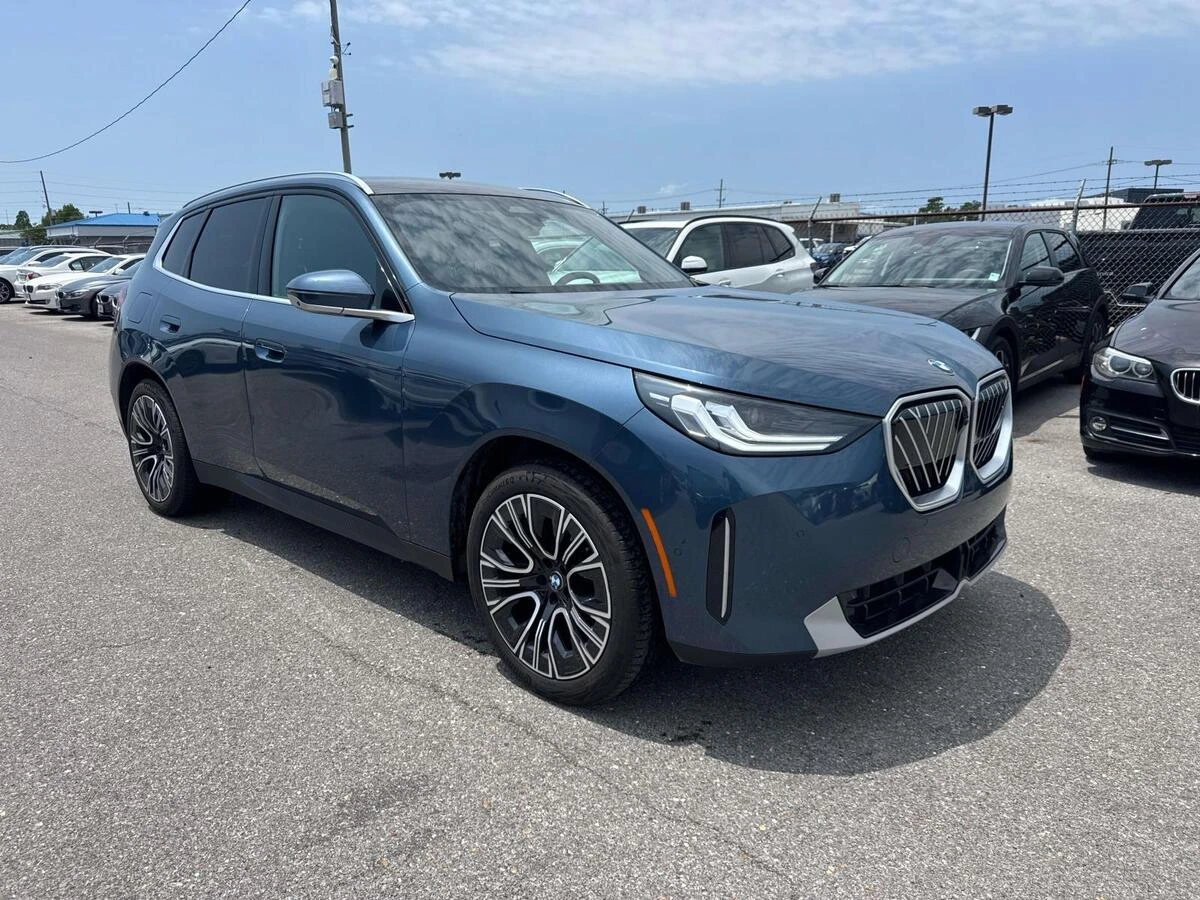 2025 BMW X3 30 XDRIVE's photo