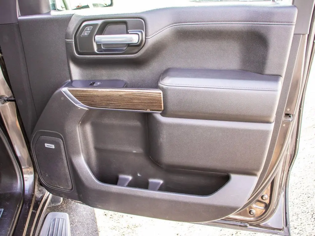 2021 Chevrolet Silverado 1500 RST Z71 photo 12