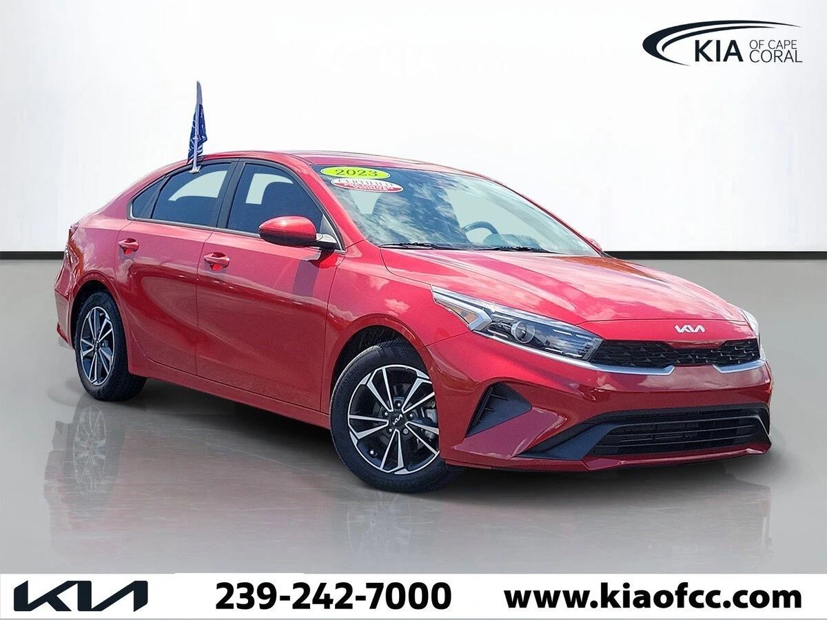 2023 Kia Forte LXS AT's photo
