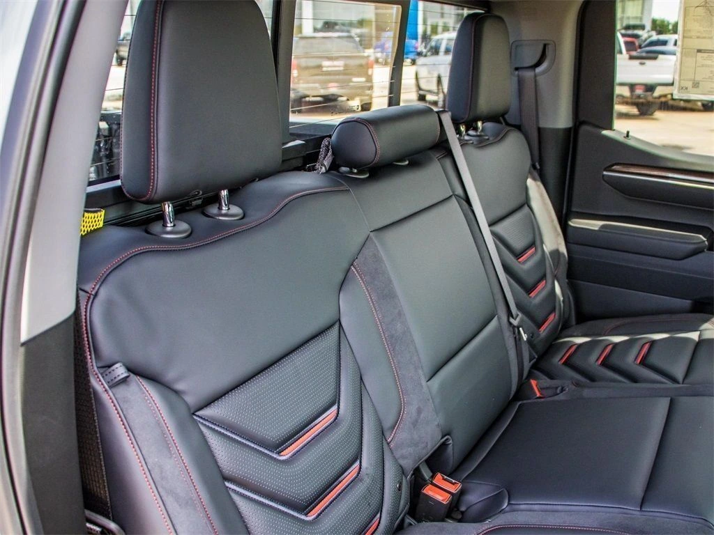 2025 Chevrolet Silverado 1500 RST - Photo 27