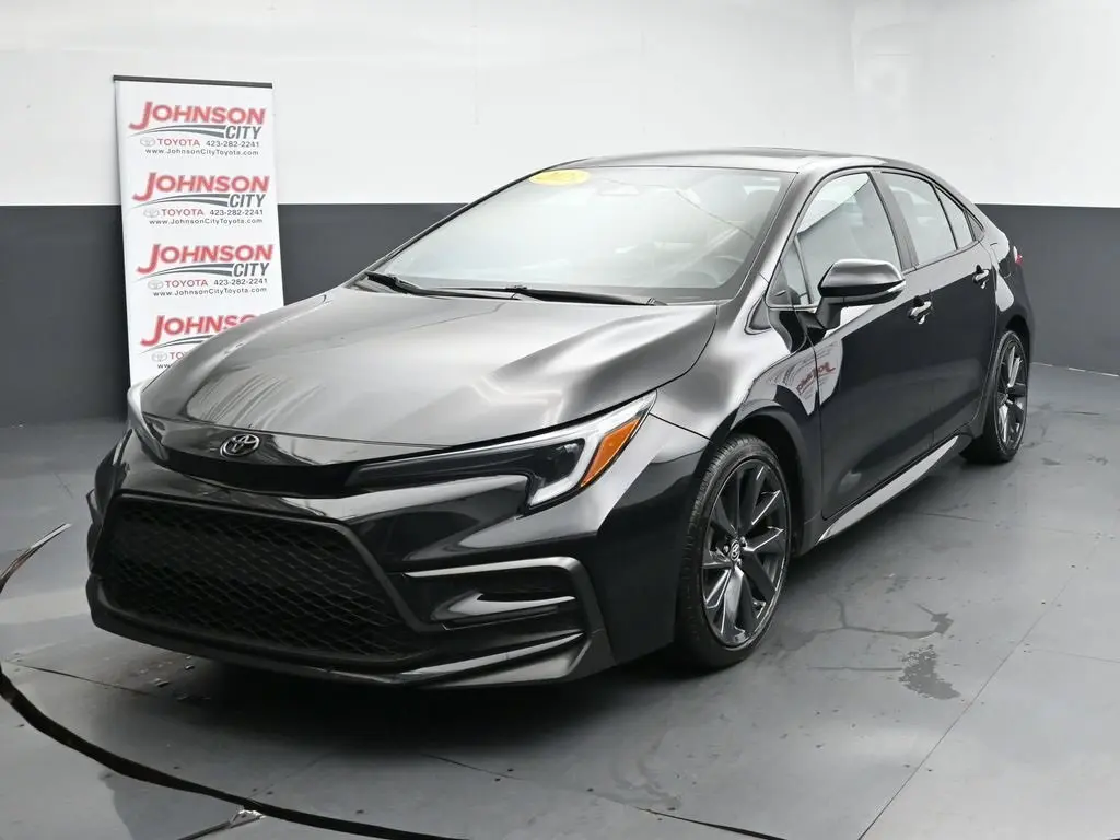 2023 Toyota Corolla SE photo 4