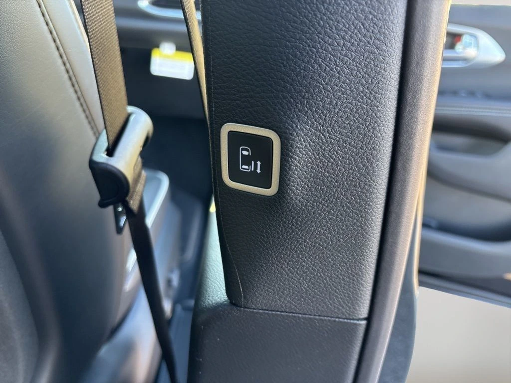 2026 Chrysler Pacifica Limited - Photo 28