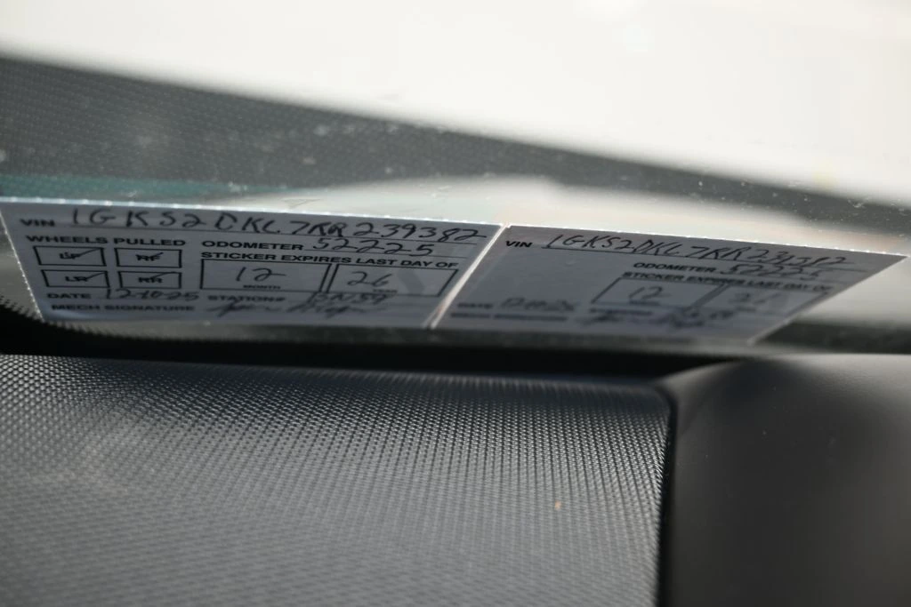 2024 GMC Yukon Denali - Photo 7
