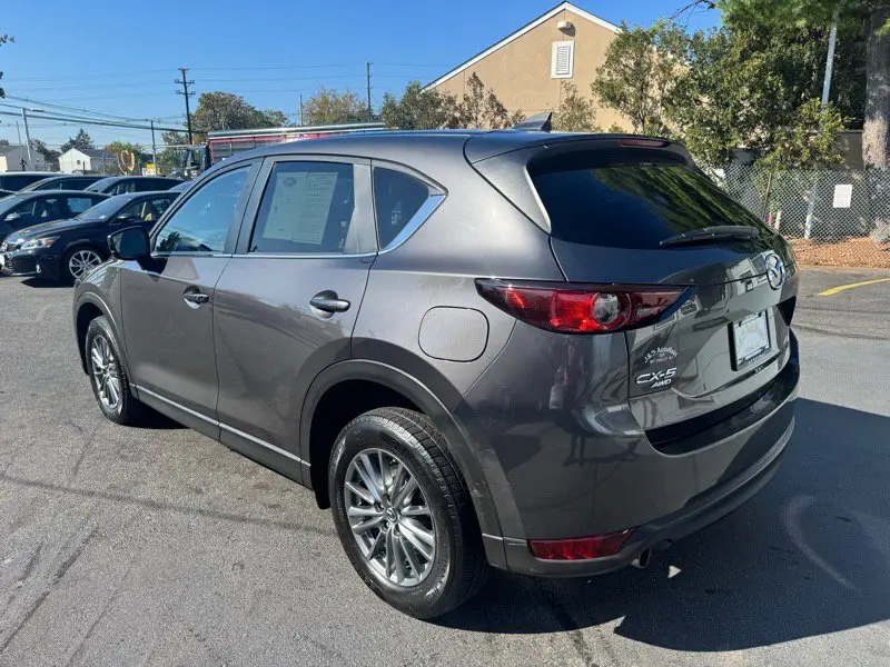 2017 Mazda CX-5 Touring photo 4