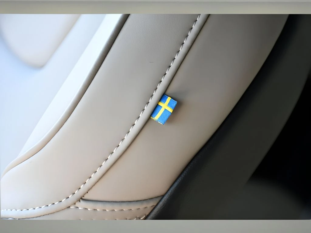2026 Volvo XC90 Plus - Photo 40