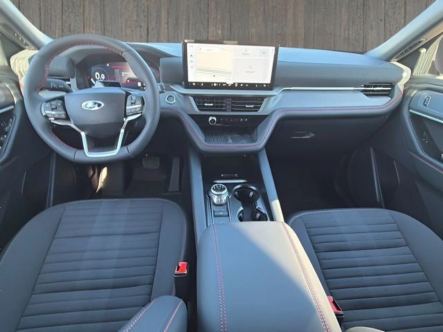 2025 Ford Explorer ST-Line - Photo 14