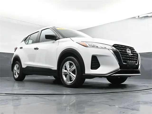 2023 Nissan Kicks S photo 28