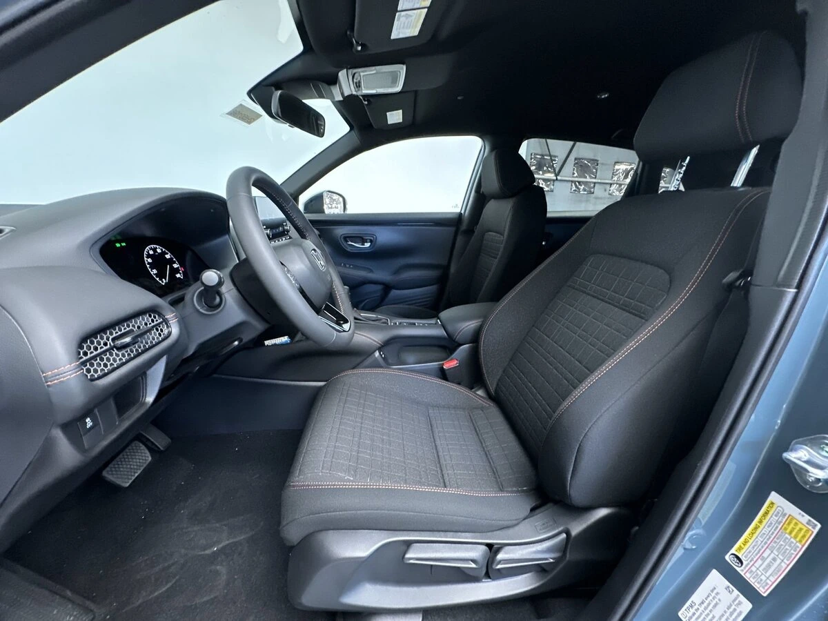 2025 Honda HR-V Sport - Photo 13