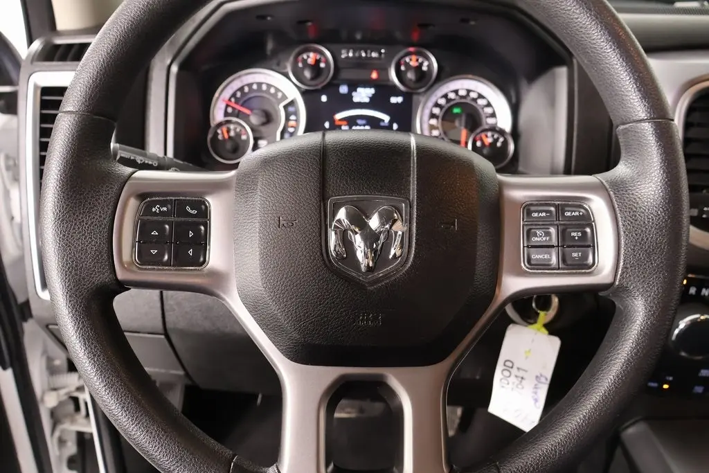 2023 Ram 1500 Classic SLT photo 3