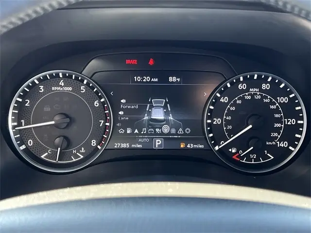 2023 Nissan Armada SL photo 13
