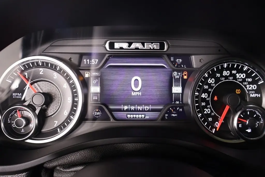 2021 Ram 1500 Laramie photo 4