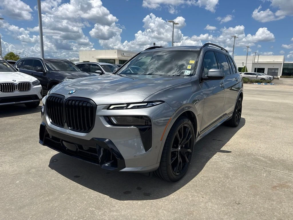 2025 BMW X7