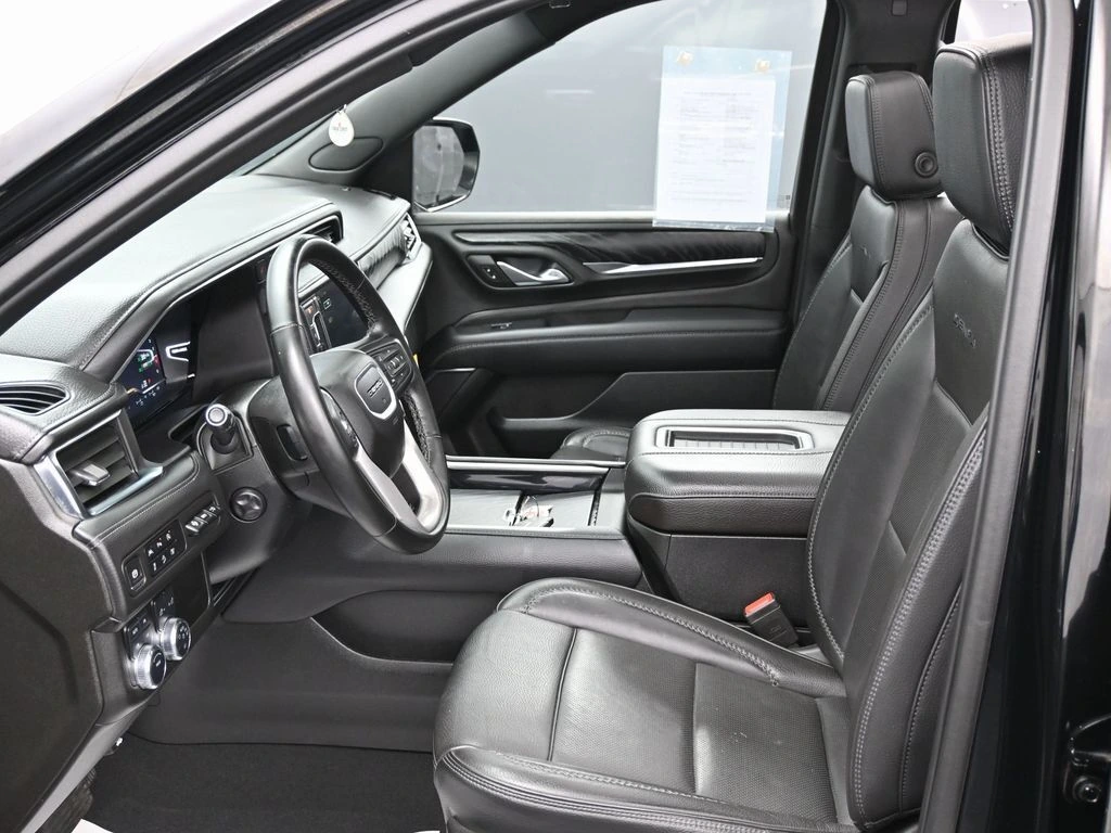 2024 GMC Yukon Denali - Photo 9