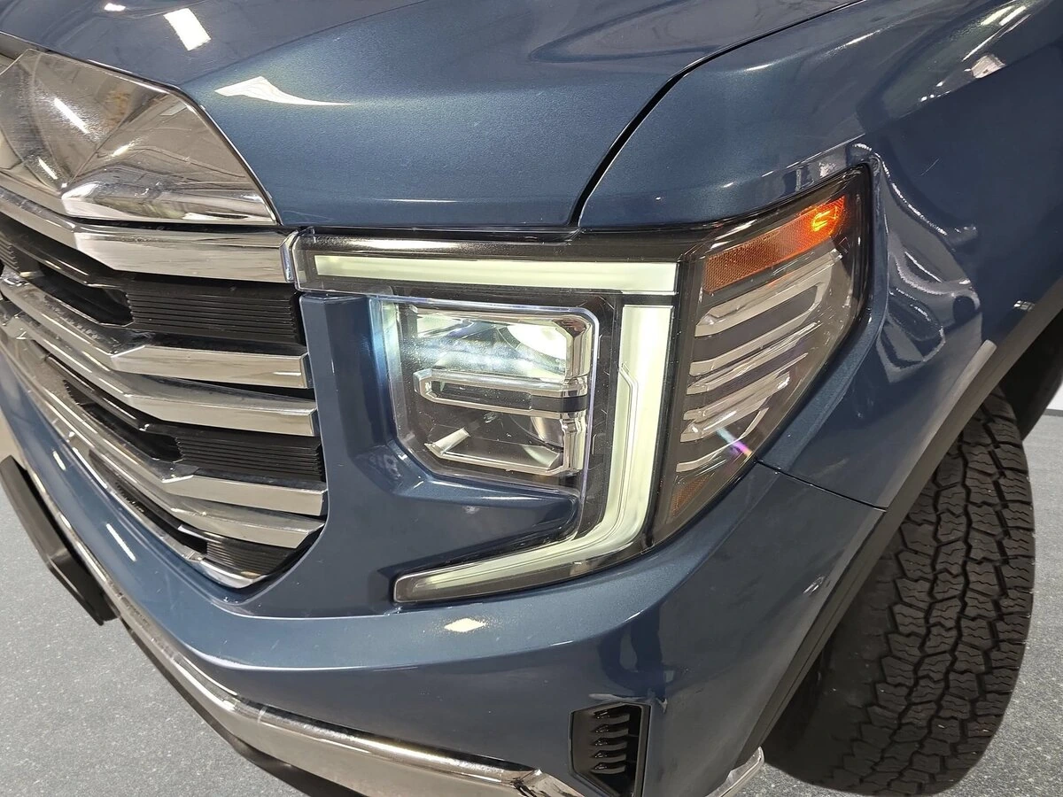 2024 GMC Sierra 1500 SLT - Photo 30