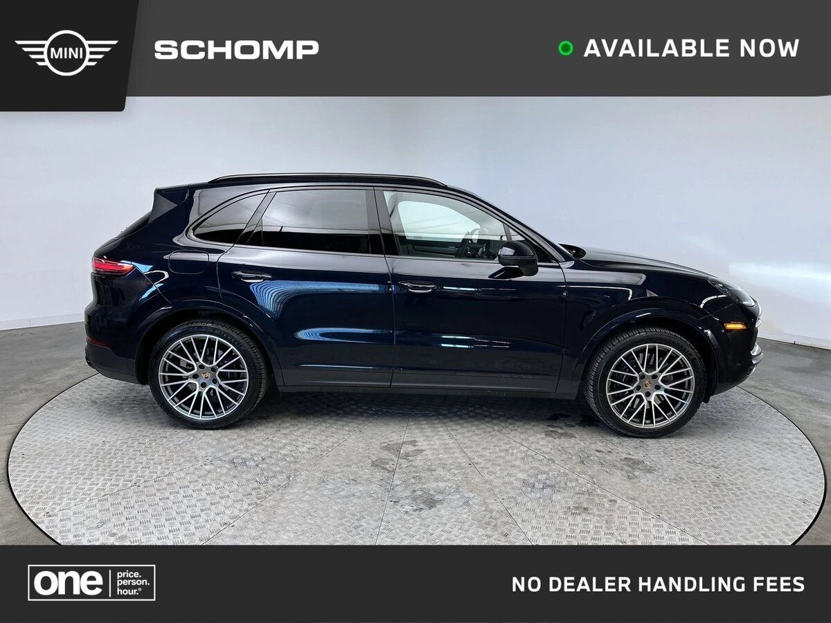 2023 Porsche Cayenne Base