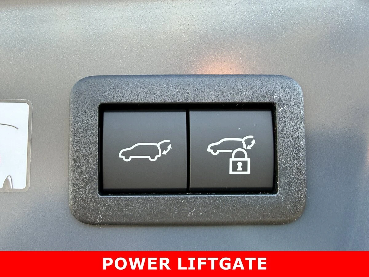 2026 Toyota Prius Plug-in Hybrid XSE Premium - Photo 25