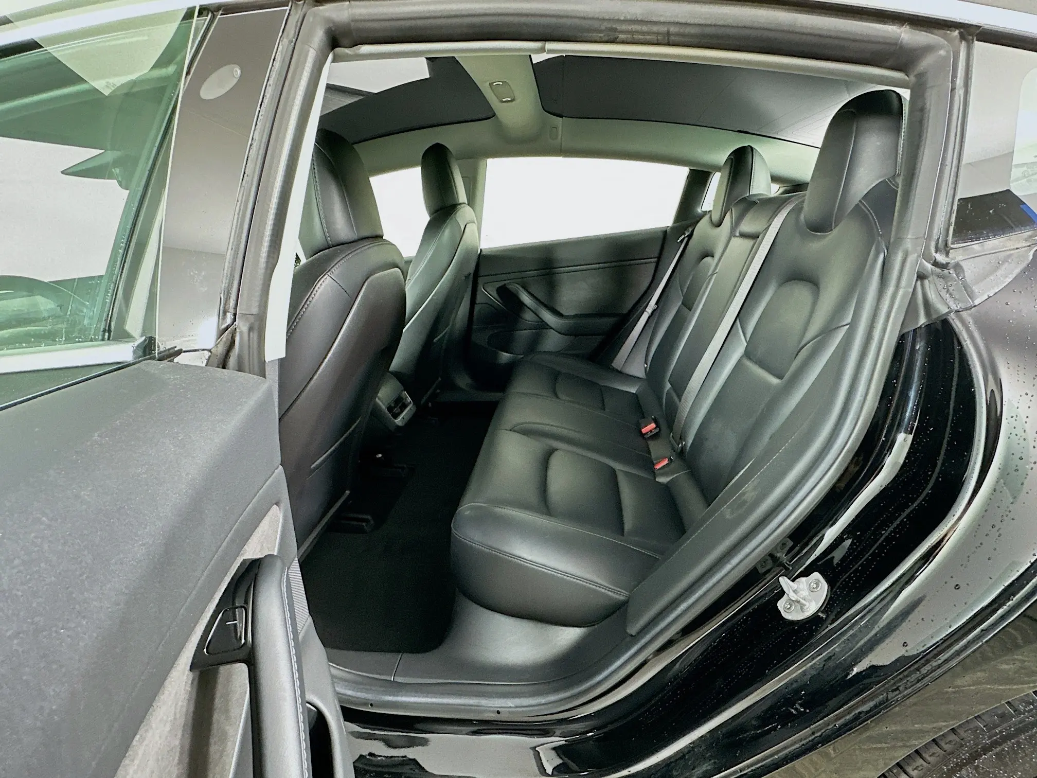 2018 Tesla Model 3 Long Range photo 12