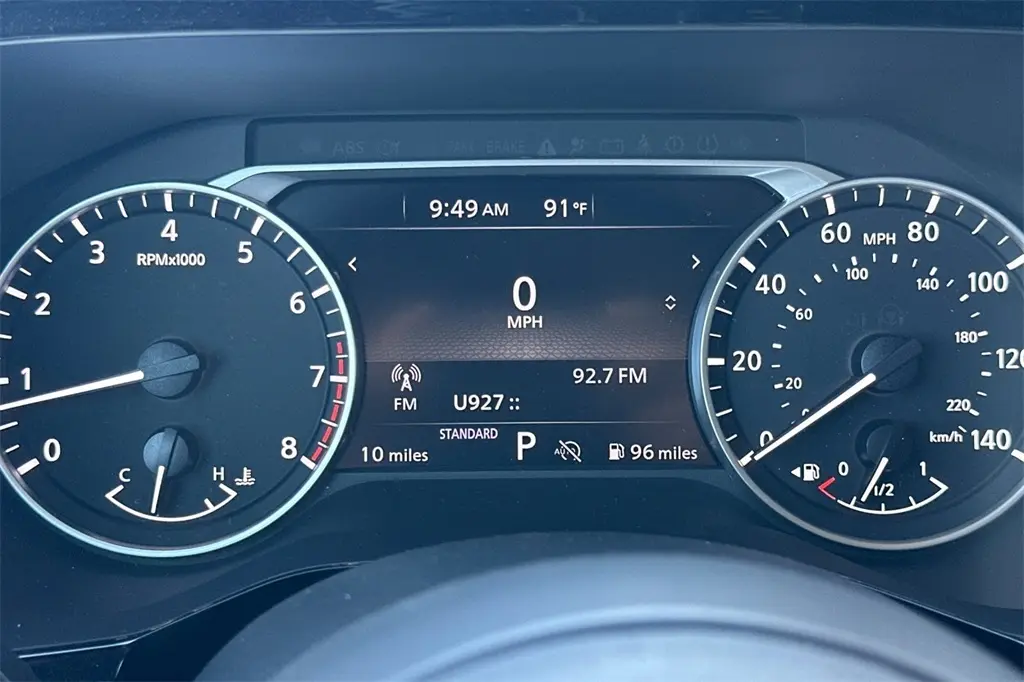 2025 Nissan Pathfinder SV photo 23
