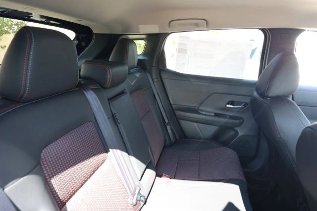 2026 Nissan KICKS SR - Photo 17