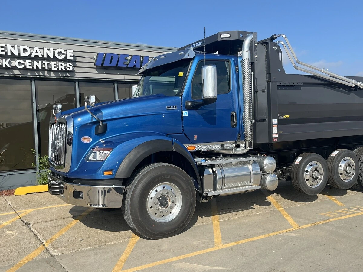 2026 International HX in Altoona, IA — photo 3
