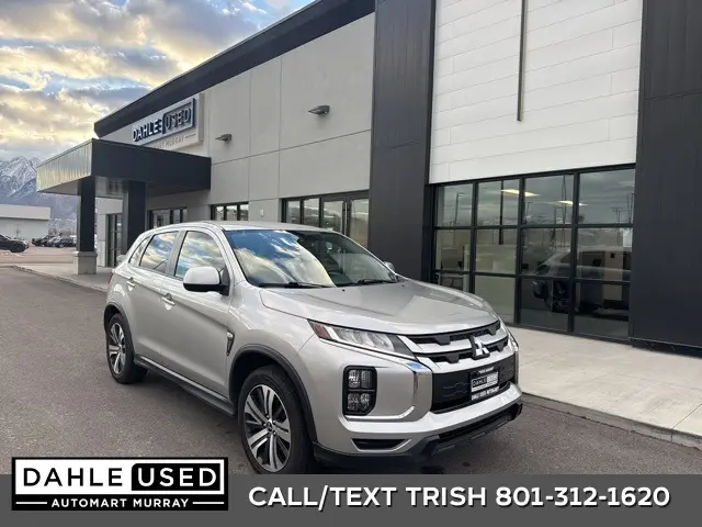 2022 Mitsubishi Outlander Sport ES's photo