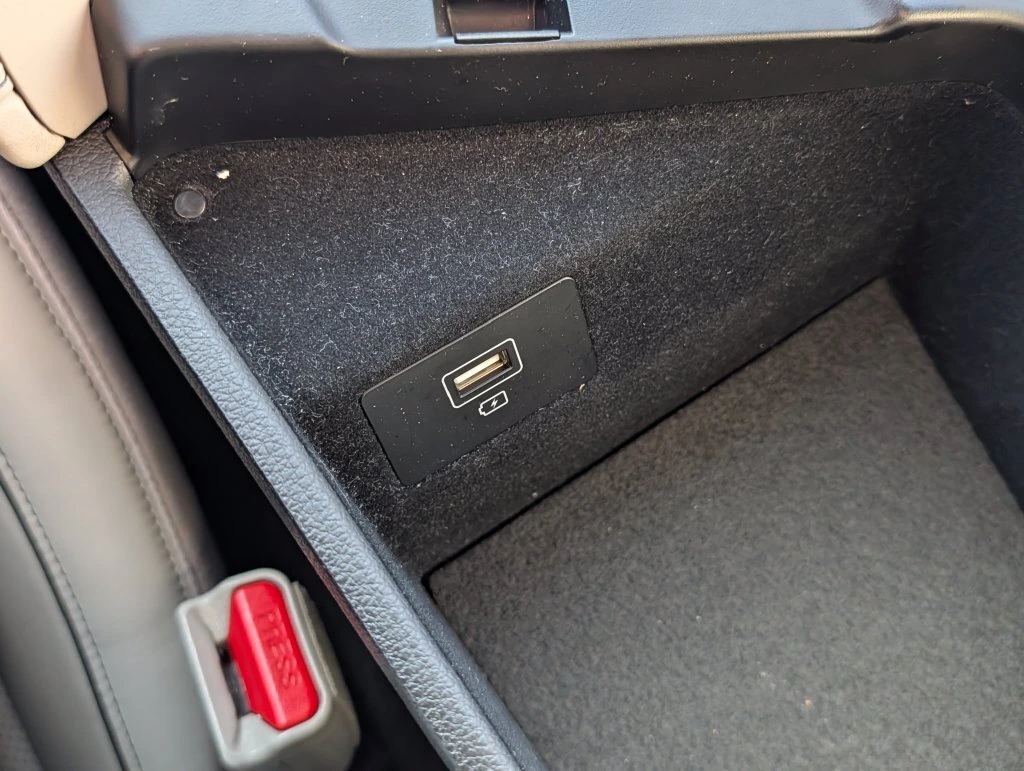 2023 GENESIS G70 Standard - Photo 31