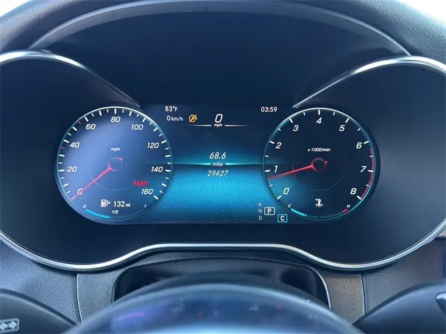 2022 Mercedes Benz GLC 300 photo 17
