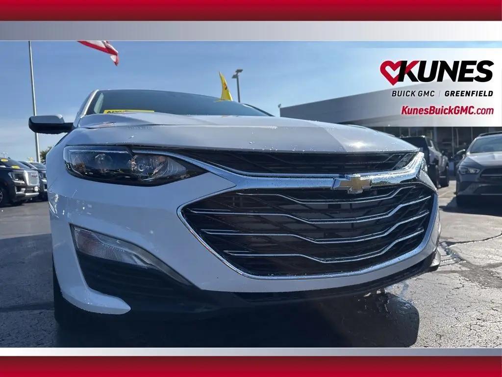 2023 Chevrolet Malibu 1LT photo 10