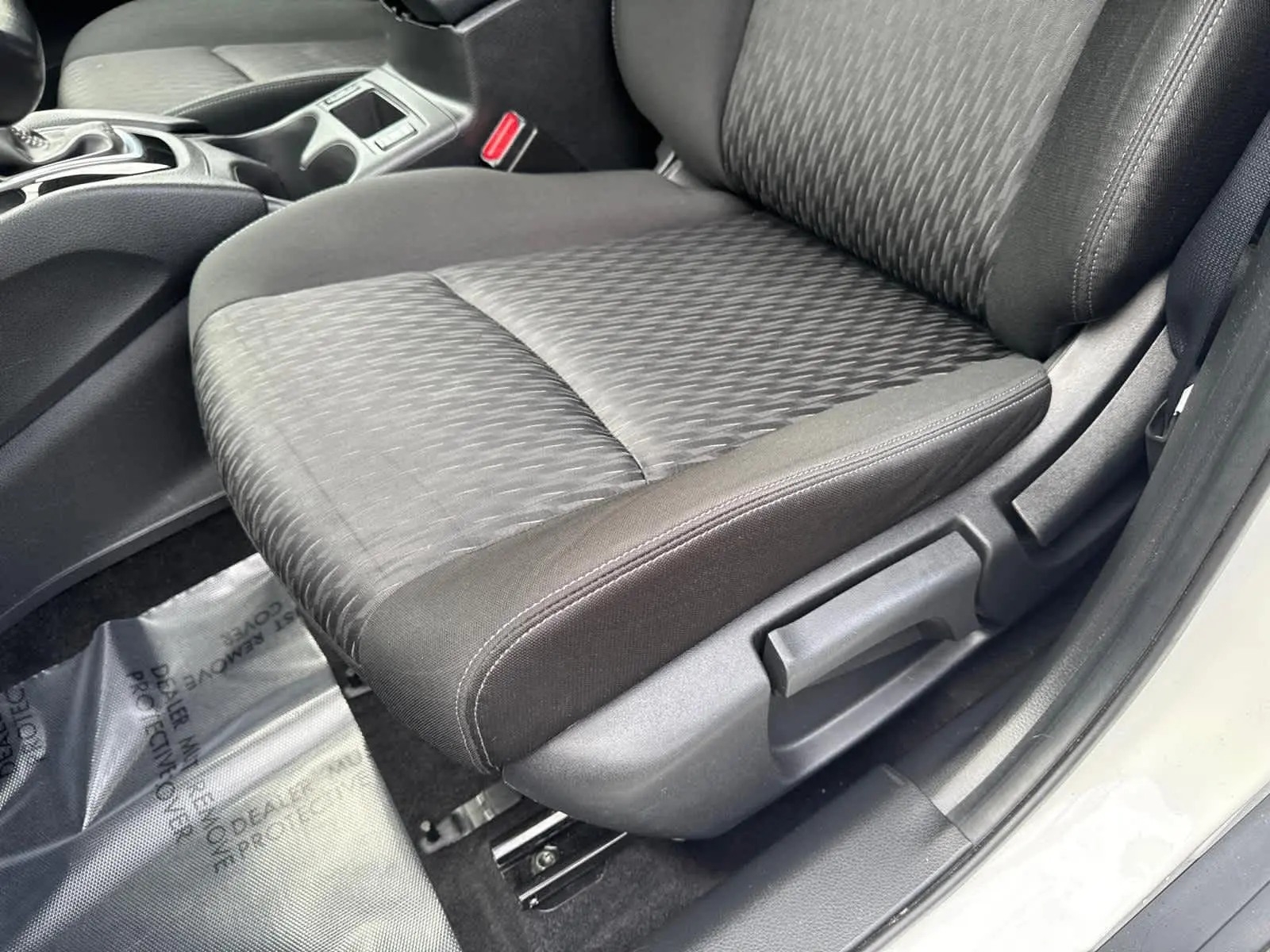 2020 Nissan Rogue S photo 15