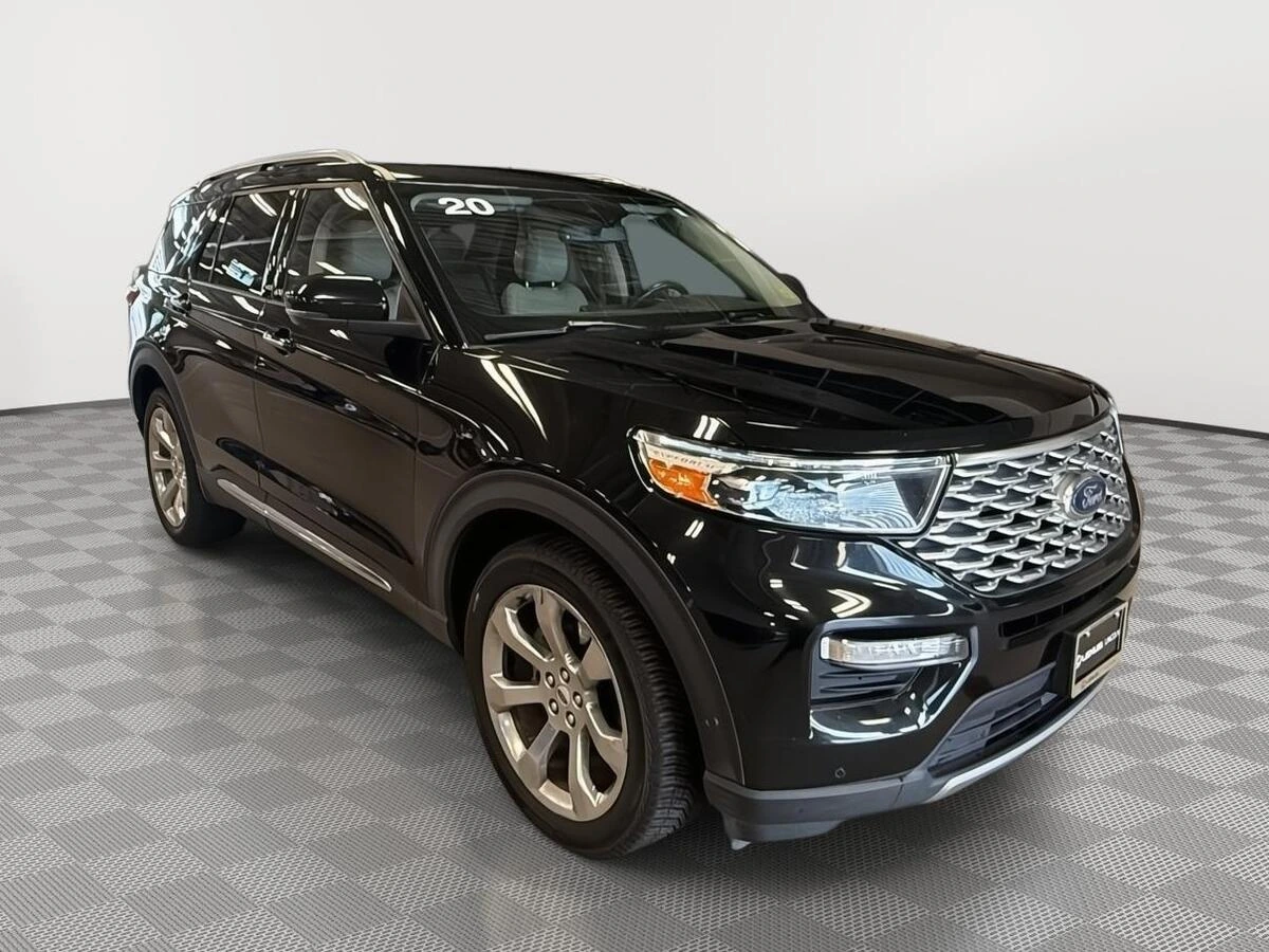 2020 Ford Explorer Platinum 4WD's photo