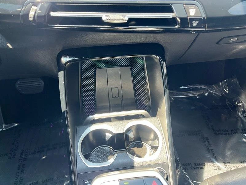 2024 BMW X1 28i - Photo 18