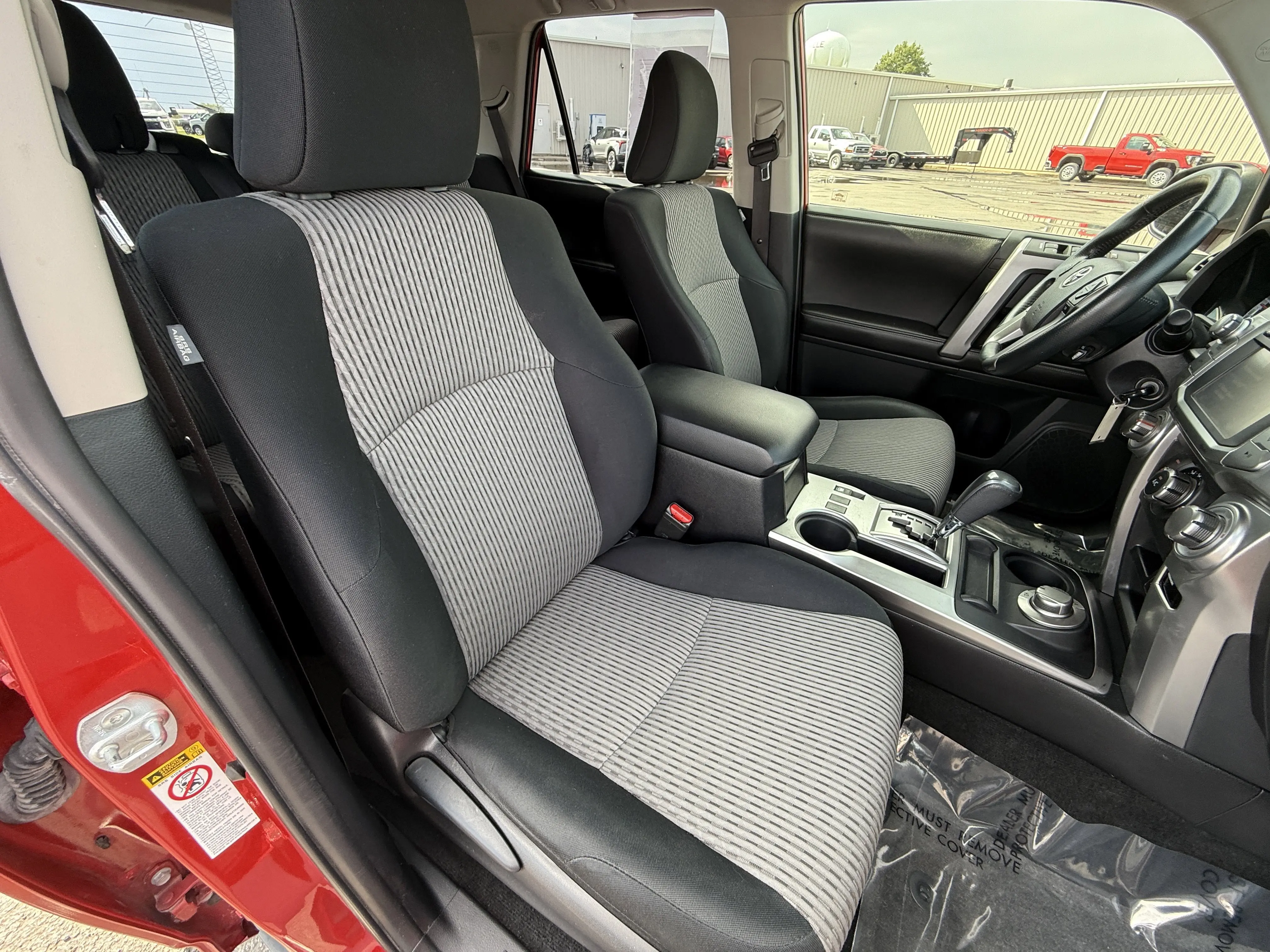 2015 Toyota 4Runner SR5 photo 11