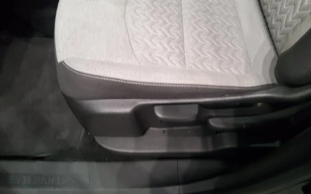 2023 Chevrolet Equinox LS - Photo 32
