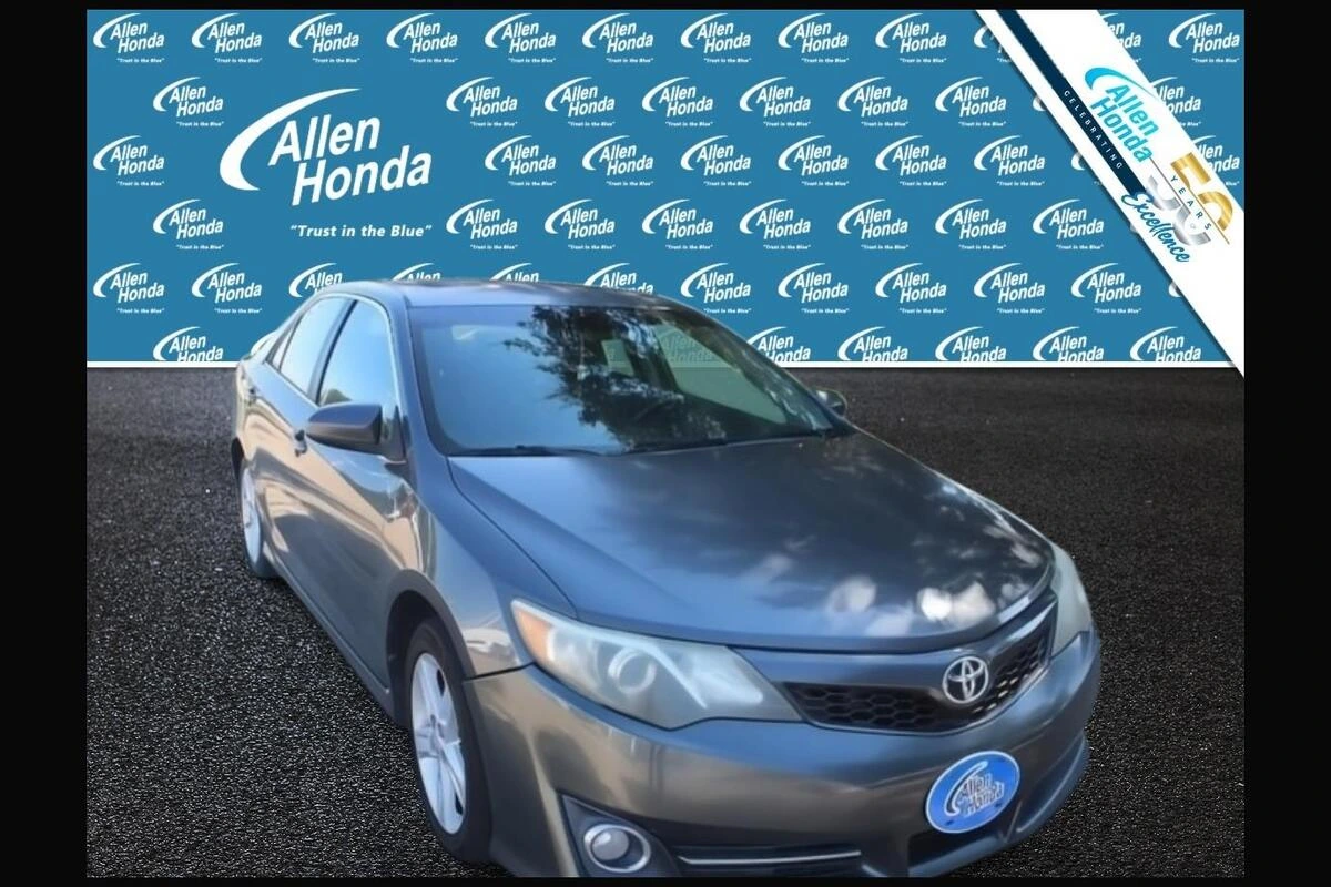 2012 Toyota Camry SE