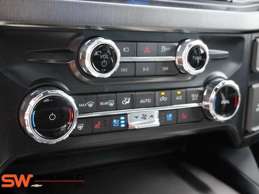 2026 Ford F-450 Super Duty Platinum - Photo 32