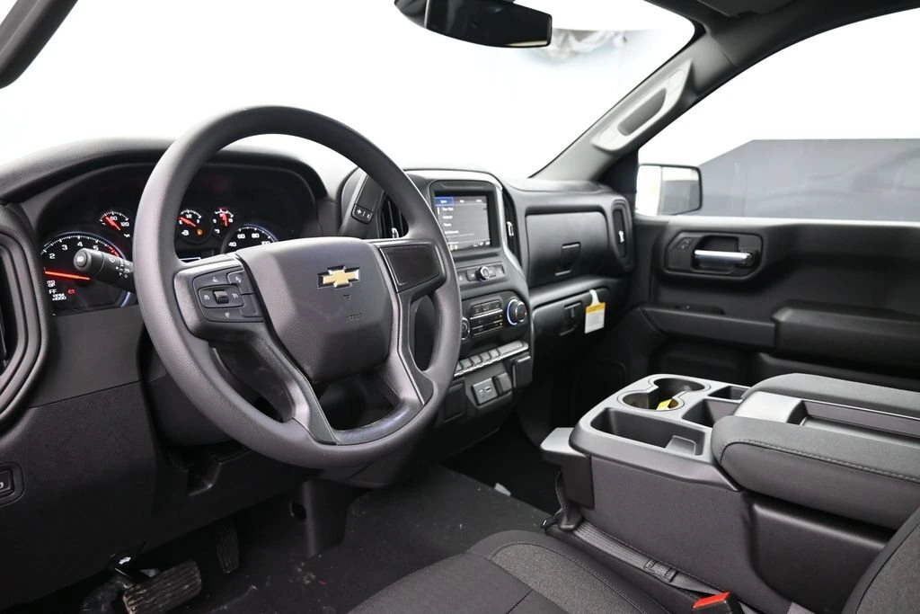 2026 Chevrolet Silverado 1500 Custom - Photo 15