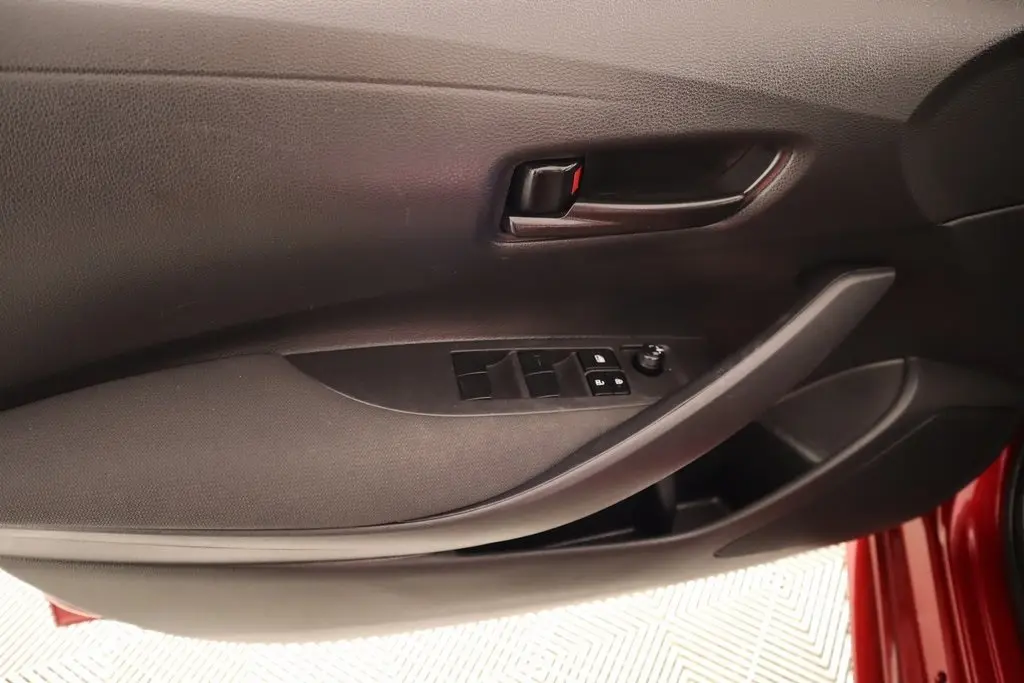 2024 Toyota Corolla LE photo 14