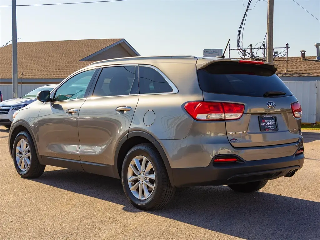 2017 Kia Sorento LX photo 6
