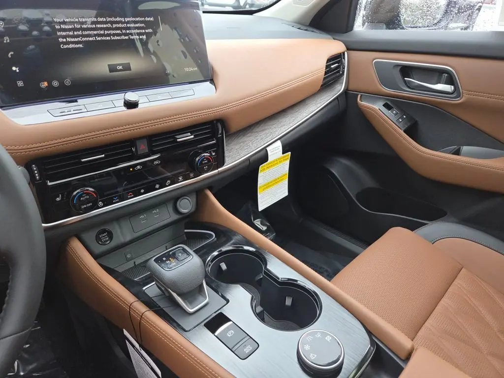 2026 Nissan Rogue Platinum photo 37
