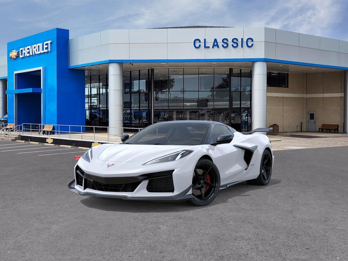 2027 Chevrolet Corvette 3LZ - Photo 8