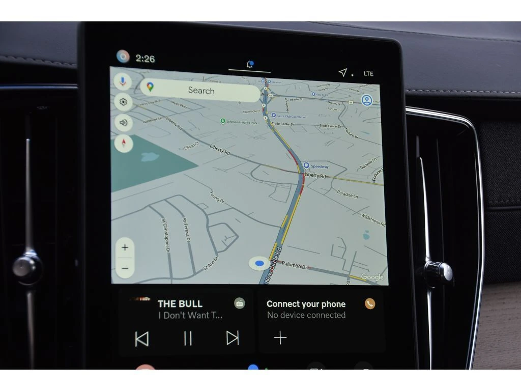 2026 Volvo - image 21