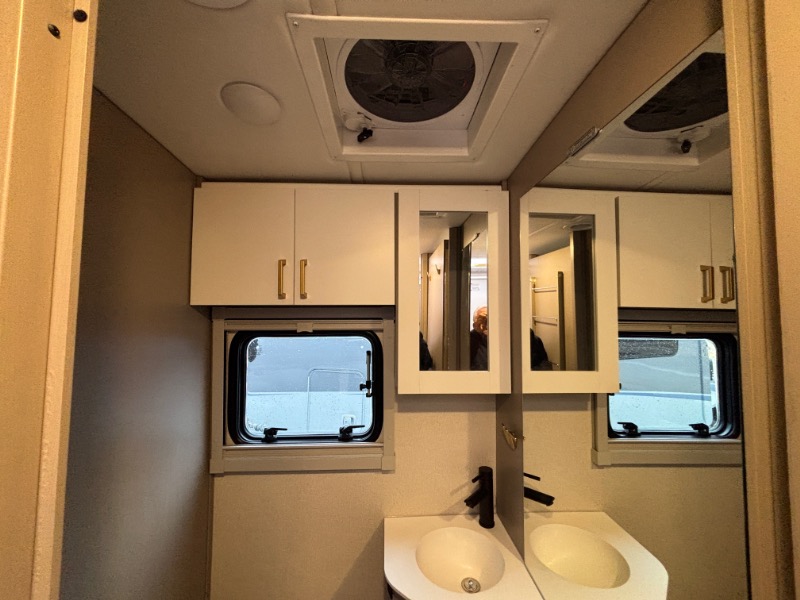 View 24R/24R/2026 image-23