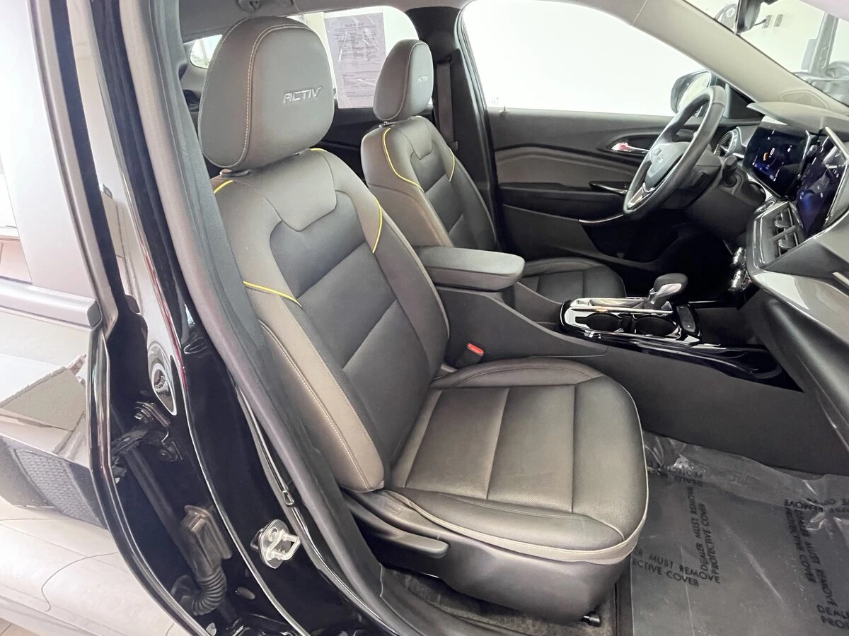 2025 Chevrolet Trax Activ - Photo 13