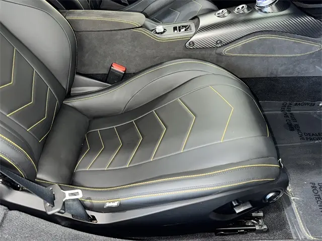 2022 Maserati MC20 Base photo 23