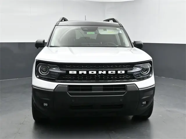 2025 Ford Bronco Sport Outer Banks photo 3