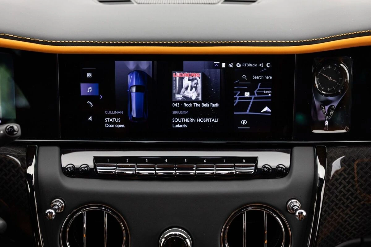 2027 Rolls-Royce Cullinan Black Badge - Photo 31
