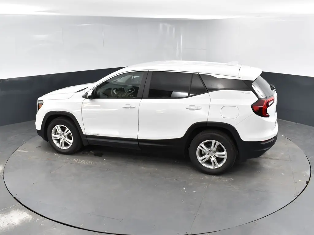 2024 Gmc Terrain SLE photo 24