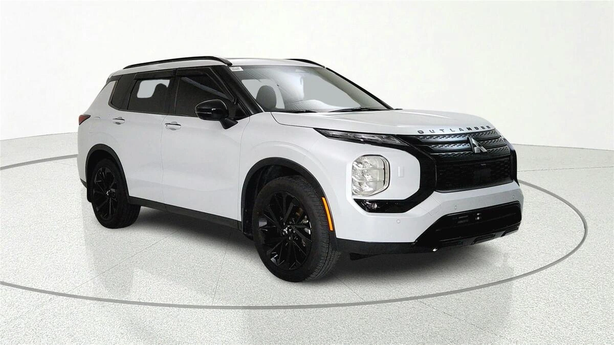 2024 Mitsubishi Outlander SEL Black Edition S-AWC's photo