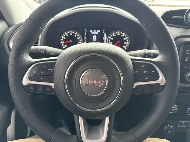 2020 Jeep Renegade Sport photo 3